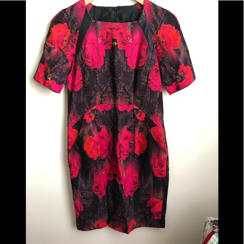 Nanette Lepore Short Sleeve Red Flower Dress 🌹 - Picture 2 of 5
